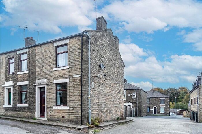 2 Bedroom End Of Terrace House For Sale In Nall Street, Milnrow, Rochdale, Greater Manchester, OL16
