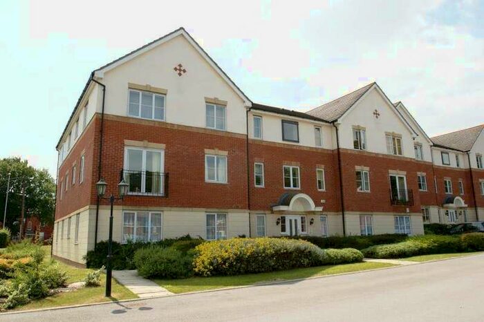 2 Bedroom Flat To Rent In Victoria Court, Leeds, LS15