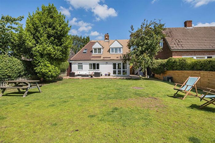 3 Bedroom Detached House For Sale In The Ridgeway, Nettlebed, Henley-On-Thames, RG9