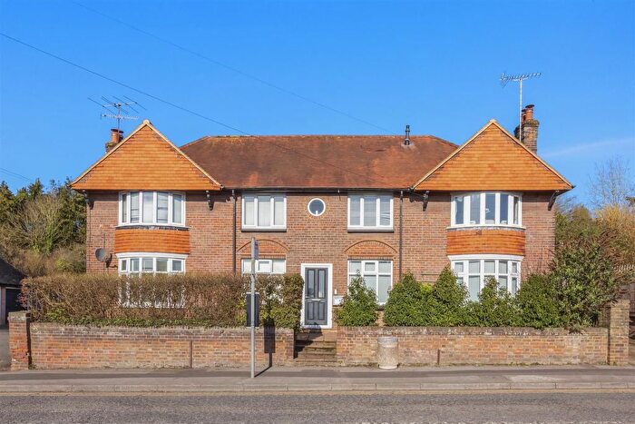 1 Bedroom Flat For Sale In West Wycombe Road, High Wycombe, HP12