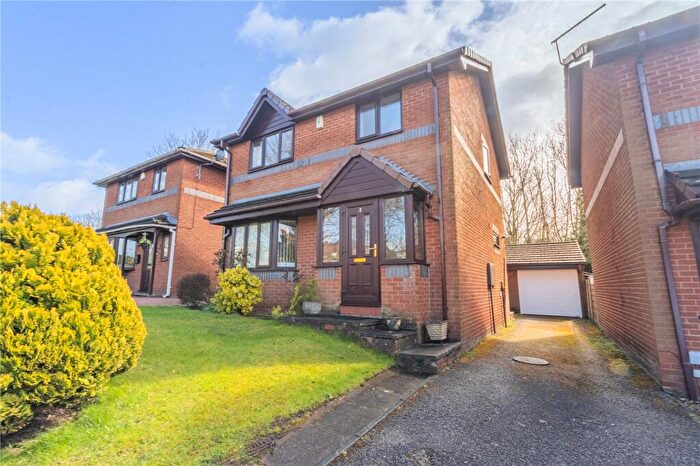 3 Bedroom Detached House For Sale In Lowood Close, Milnrow, Rochdale, Greater Manchester, OL16