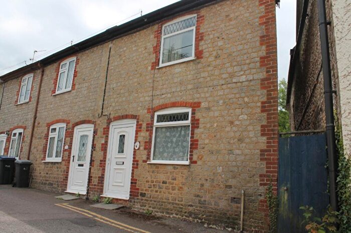 1 Bedroom End Of Terrace House To Rent In Chapel Street, Warminster, BA12