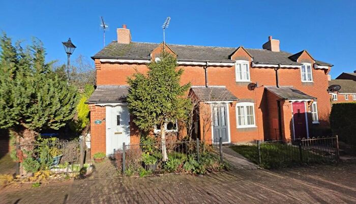 2 Bedroom End Of Terrace House For Sale In Old Brewery Walk, Brackley, NN13