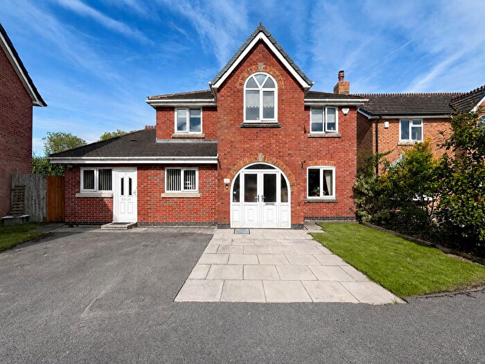 5 Bedroom Detached House For Sale In Primrose Close, Hesketh Bank, PR4