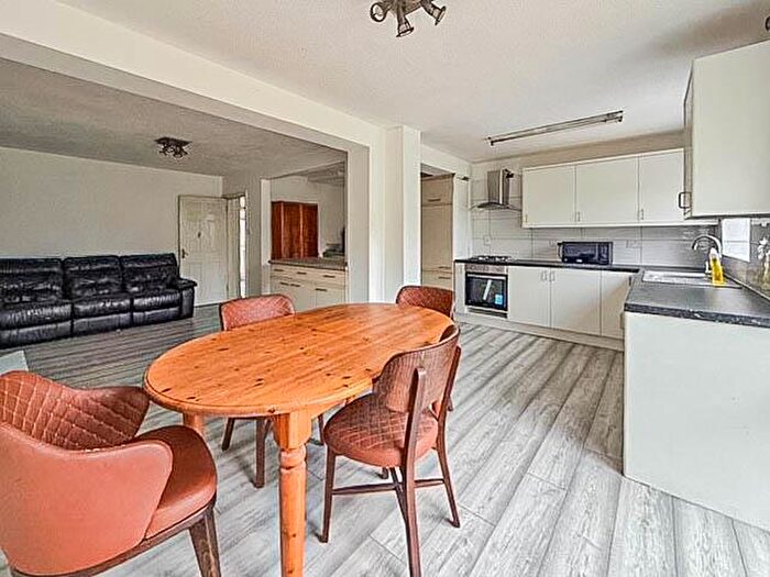 4 Bedroom House To Rent In Third Avenue, Bristol, BS7