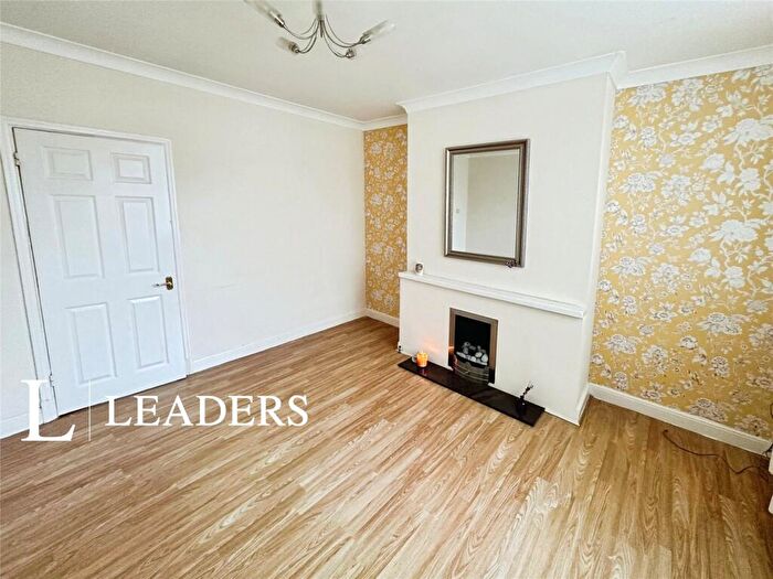 2 Bedroom Town House To Rent In Cecil Avenue, Stoke-on-Trent, Staffordshire, ST1