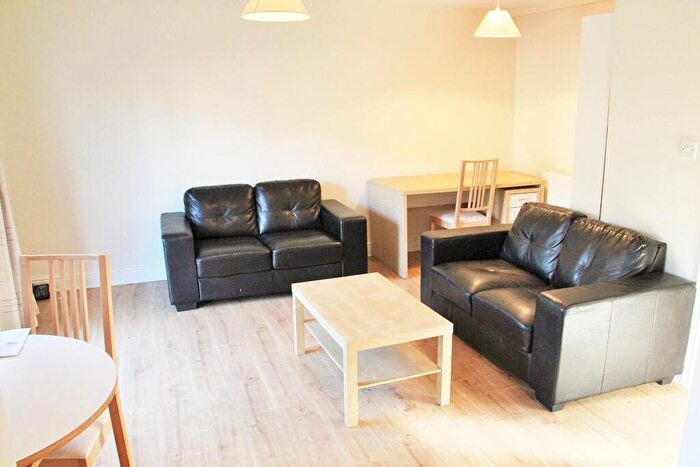 2 Bedroom Apartment To Rent In Ashville Road, Burley, Leeds, LS4