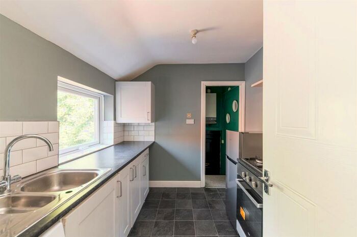 3 Bedroom Flat To Rent In Relton Avenue, Walker, Newcastle Upon Tyne, NE6