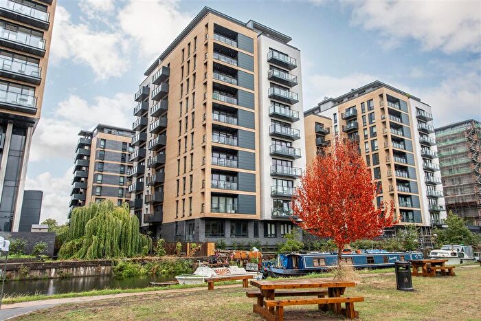 2 Bedroom Flat For Sale In Graphite Point, Palmers Road, E2