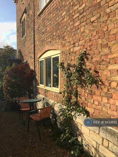 1 Bedroom Flat To Rent In High Street, Stonehouse, GL10