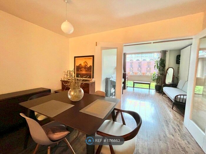 1 Bedroom Flat To Rent In Andrewes House, London, EC2Y