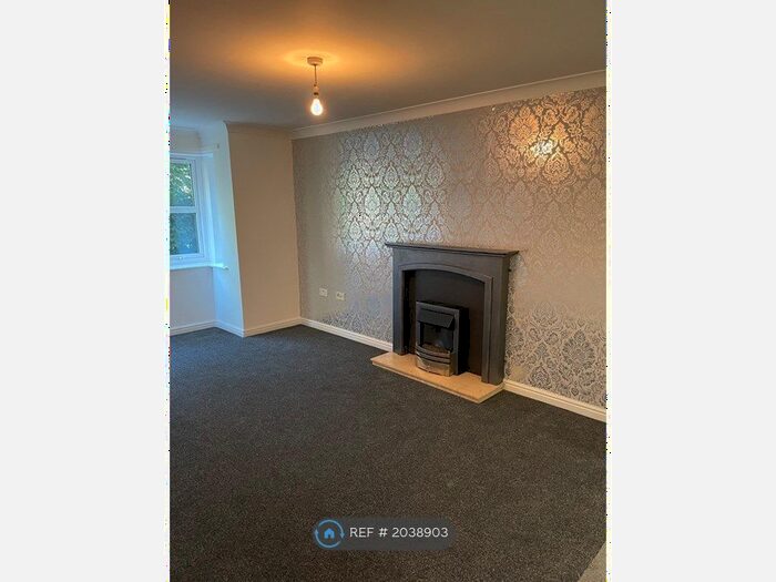 2 Bedroom Flat To Rent In Edgewood, Scarborough, YO11