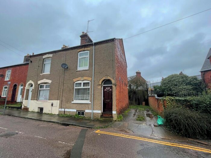 2 Bedroom House To Rent In Sandhill Road, Northampton, NN5