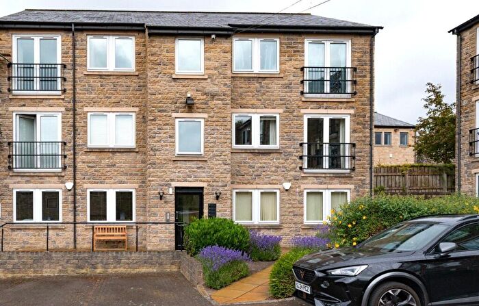 2 Bedroom Apartment For Sale In Town Square, Horsforth, Leeds, LS18