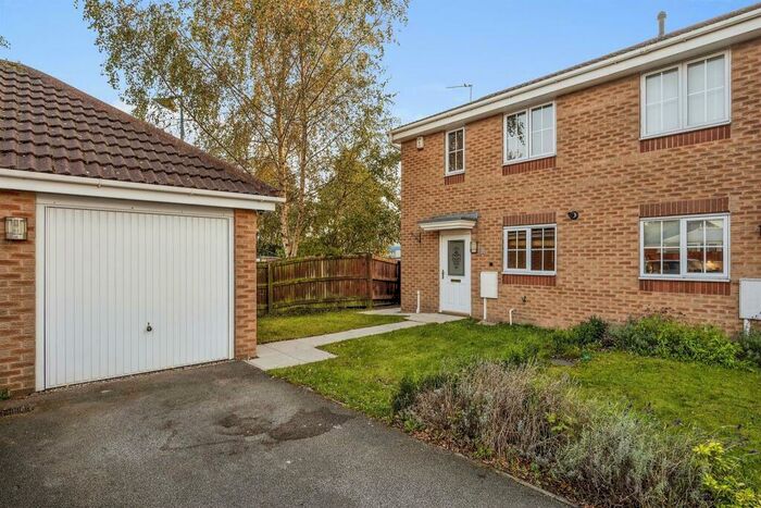 3 Bedroom End Of Terrace House To Rent In Broughton Close, Riddings, Alfreton, DE55