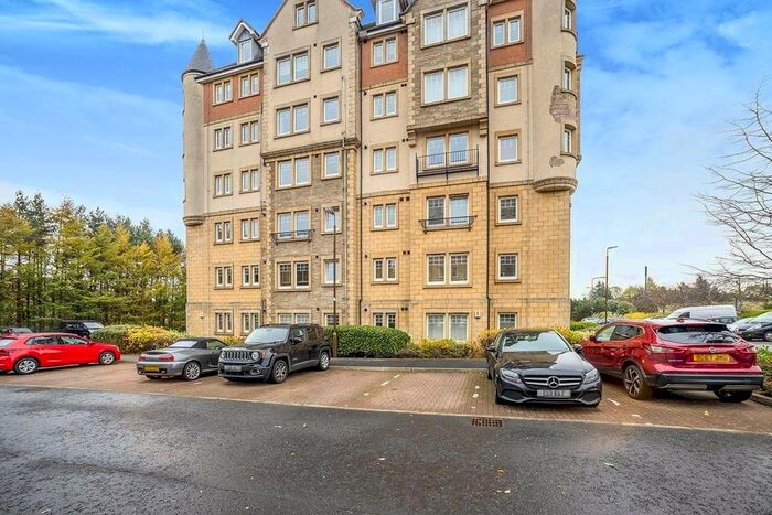 2 Bedroom Flat To Rent In Eagles View, Livingston, West Lothian EH54