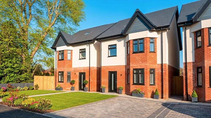 4 Bedroom Detached House For Sale In Cedar Gardens, Southport, PR8