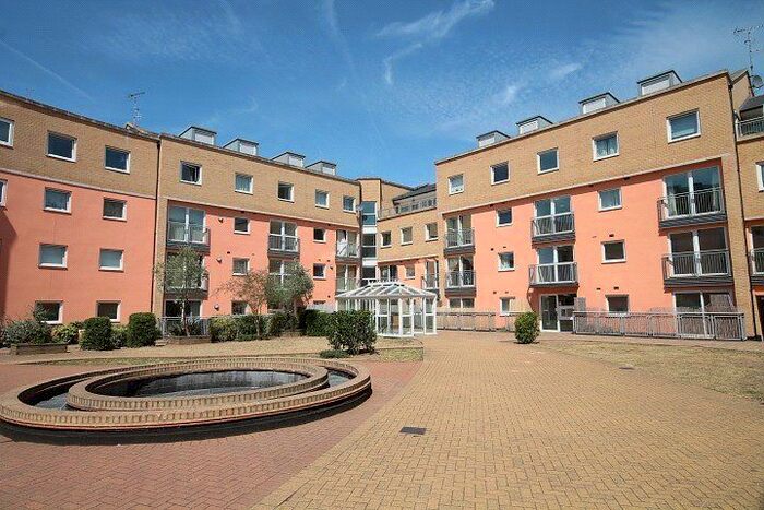 2 Bedroom Flat To Rent In Wooldridge Close, Feltham, TW14