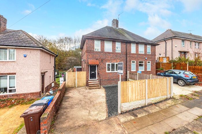 3 Bedroom Semi-Detached House To Rent In Deerlands Avenue, Sheffield, S5