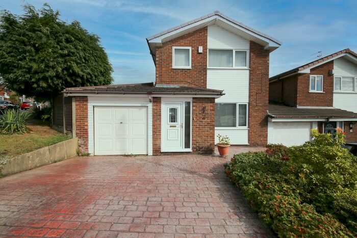 3 Bedroom Link Detached House For Sale In Whitehall Avenue, Appley Bridge, Wigan, Lancashire, WN6