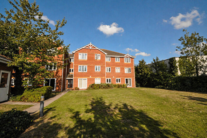 2 Bedroom Apartment For Sale In Benfleet Road, SS7