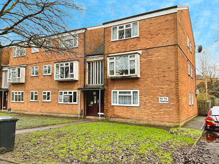 1 Bedroom Flat For Sale In Pebble Close, Stourbridge, DY8
