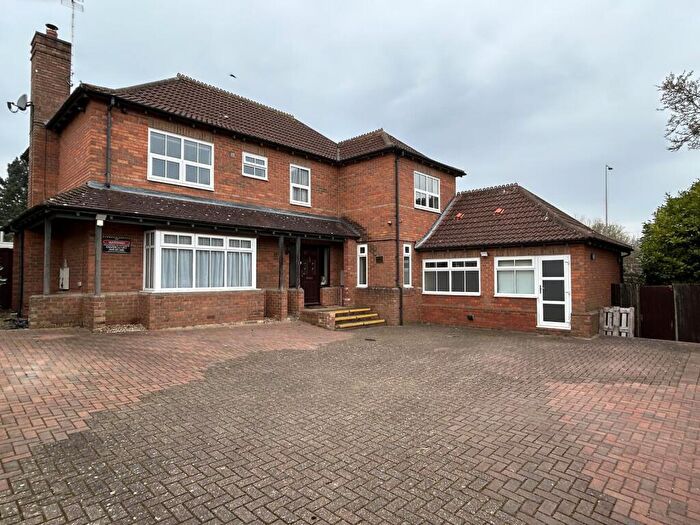 Detached House For Sale In Tatling Grove, Tatling Grove, Walnut Tree, Milton Keynes, MK7