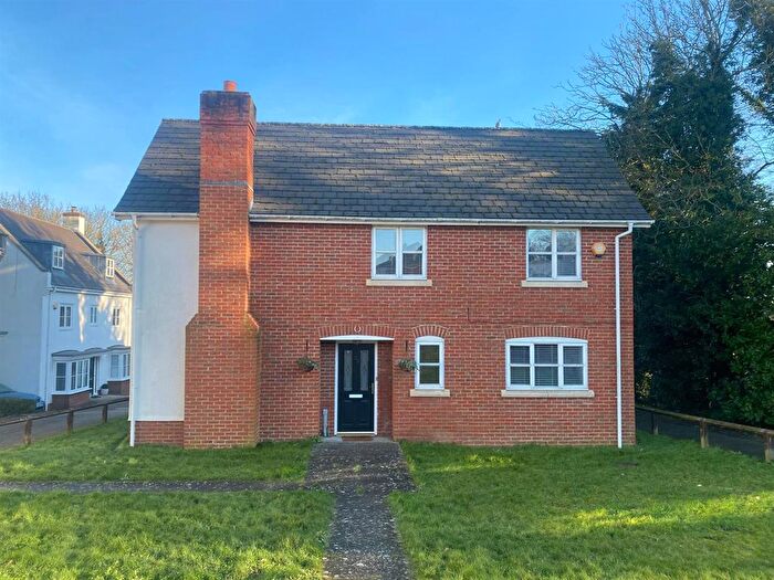 4 Bedroom Detached House To Rent In Gun Tower Mews, Rochester, ME1