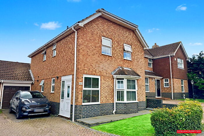 4 Bedroom Detached House For Sale In Chiltern Close, Eastbourne, BN23
