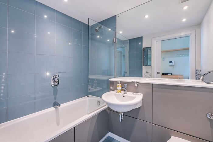 1 Bedroom Studio To Rent In Grosvenor Road, London, SW1V