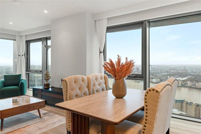 2 Bedroom Apartment To Rent In Marsh Wall, Aspen, Canary Wharf, London, E14
