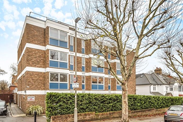 Studio To Rent In Sudbrooke Road, London, SW12