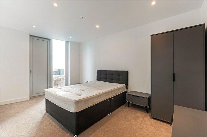 2 Bedroom Flat For Sale In Deansgate Square, Owen Street, Manchester, Greater Manchester, M15