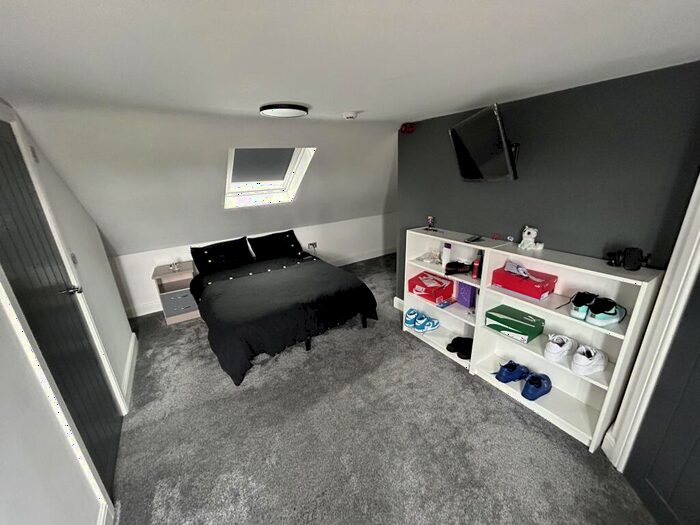 1 Bedroom House To Rent In Mill Road, Kettering, NN16