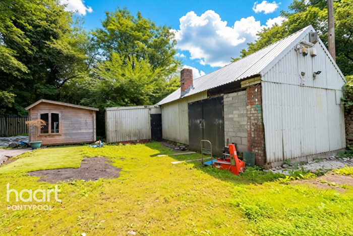 1 Bedroom Property For Sale In Rockhill Road, Pontypool, NP4