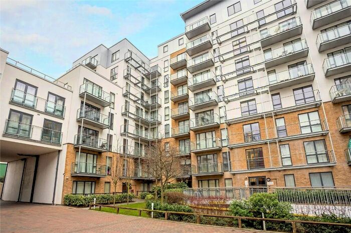 2 Bedroom Apartment To Rent In Sargasso Court, Voysey Square, Bow, E3