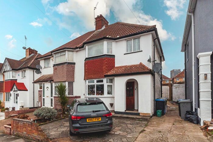 1 Bedroom Flat To Rent In Tudor Court North, Wembley, HA9