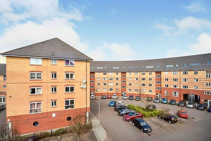 1 Bedroom Flat To Rent In St. Peters Street, Maidstone, Kent, ME16