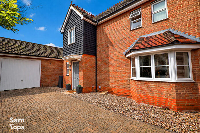 3 Bedroom Semi-Detached House For Sale In Malkin Drive, Harlow, CM17