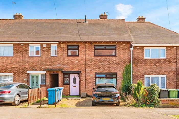 3 Bedroom Terraced House For Sale In Gorse Road, Kettering, NN16
