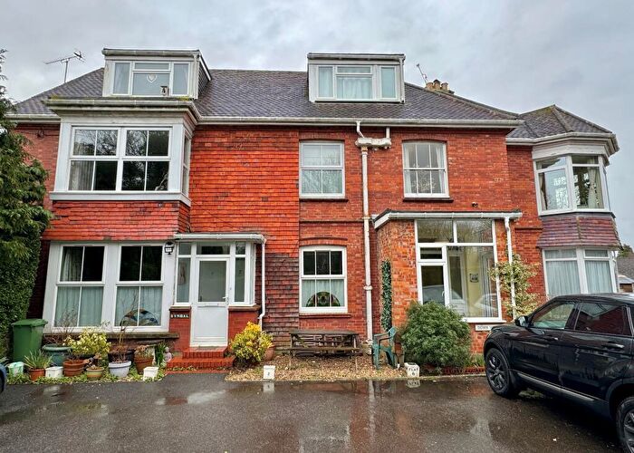 2 Bedroom Flat To Rent In Kings Barn Villas, Steyning, BN44