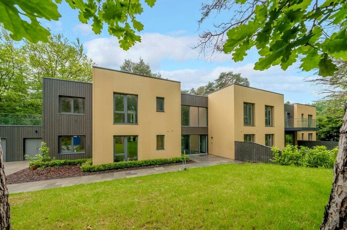 2 Bedroom Flat For Sale In Tekels Park, Camberley, GU15