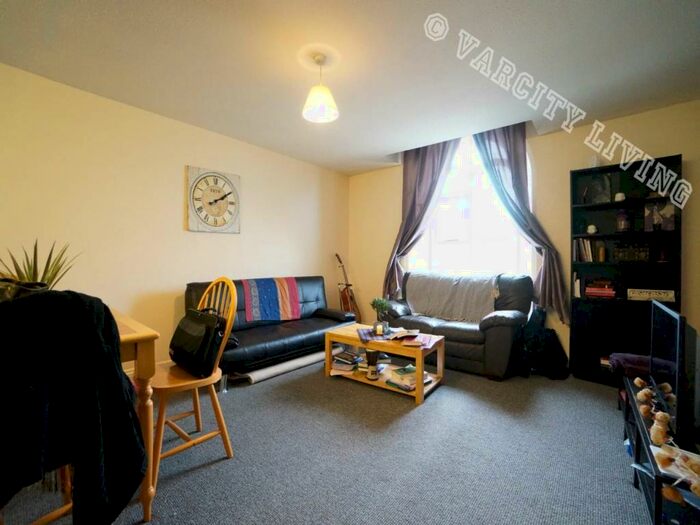 1 Bedroom Flat To Rent In York Place, Bangor, LL57