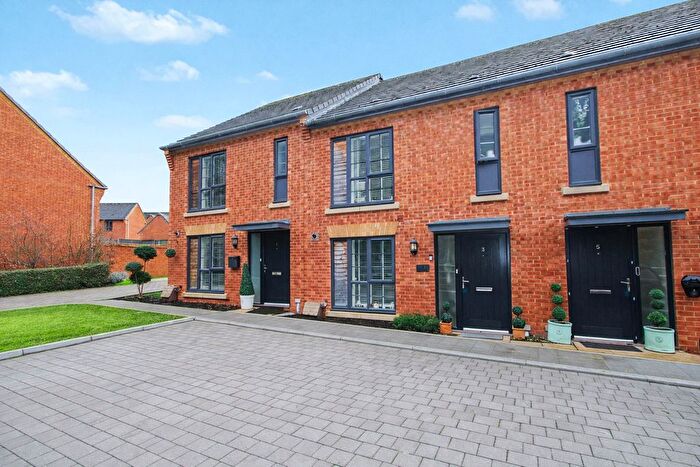 3 Bedroom Terraced House For Sale In Limber Grove, Bordon, Hampshire, GU35