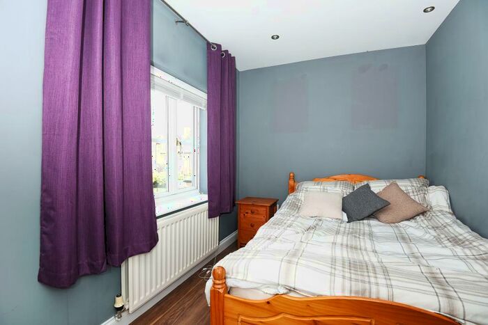 2 Bedroom End Of Terrace House To Rent In Banbury, Oxfordshire, OX16