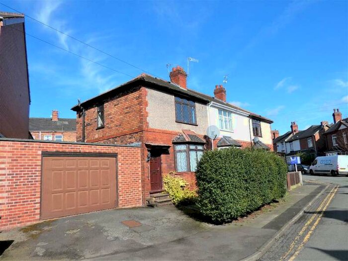 2 Bedroom Semi-Detached House To Rent In Kensington Road, Oakhill, Stoke-on-trent, ST4