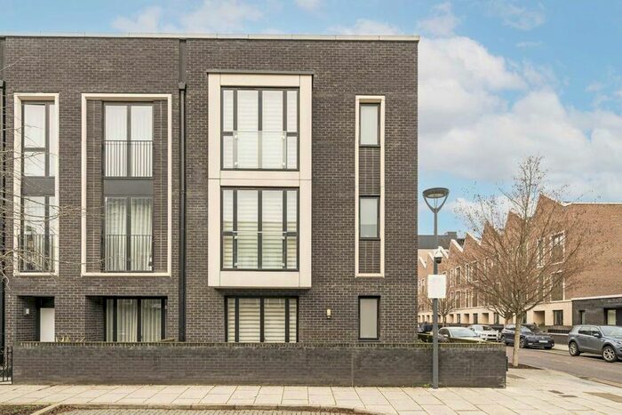 4 Bedroom Flat To Rent In Keirin Road, London, E20