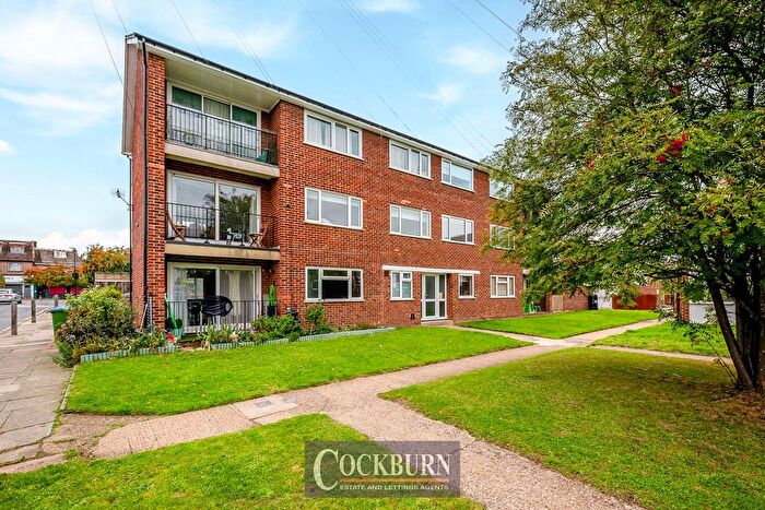 2 Bedroom Flat For Sale In Brentwood Close, New Eltham, SE9