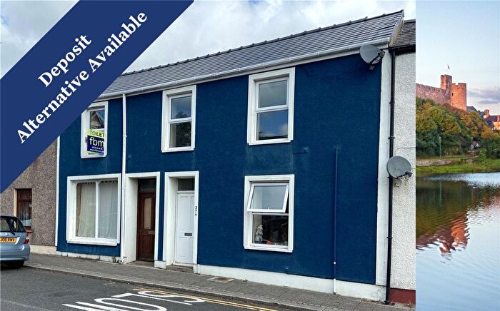2 Bedroom Flat To Rent In Flat B, Queen Street, Pembroke Dock, Pembrokeshire, SA72