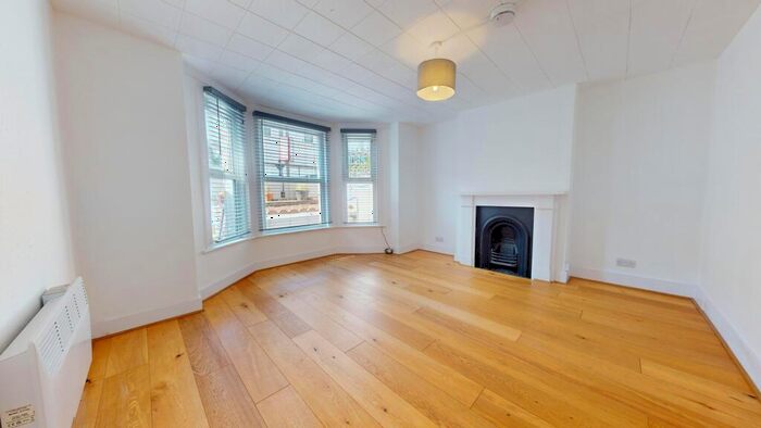 1 Bedroom Flat To Rent In Blatchington Road, Hove, BN3